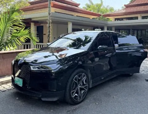 宝马iX中期改款即将上市 现款价格暴跌30万 细看新车变化和技术升级